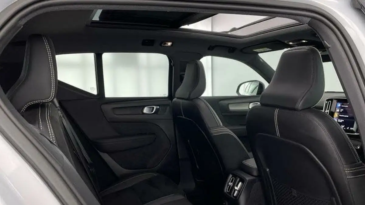 2021-volvo-xc40-15-t5-r-design-262bhp-big-25