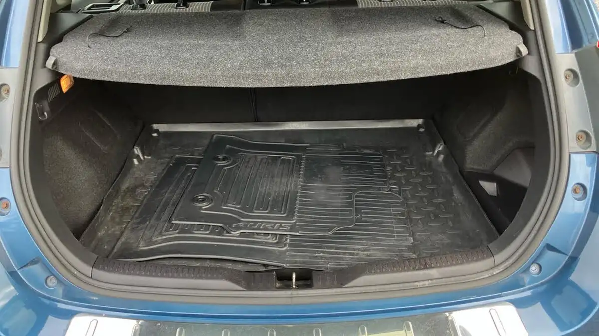 2016-toyota-auris-18-vvt-i-hsd-excel-hatchback-big-13