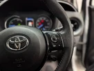 2019-toyota-yaris-15-vvt-i-icon-tech-hybrid-small-13