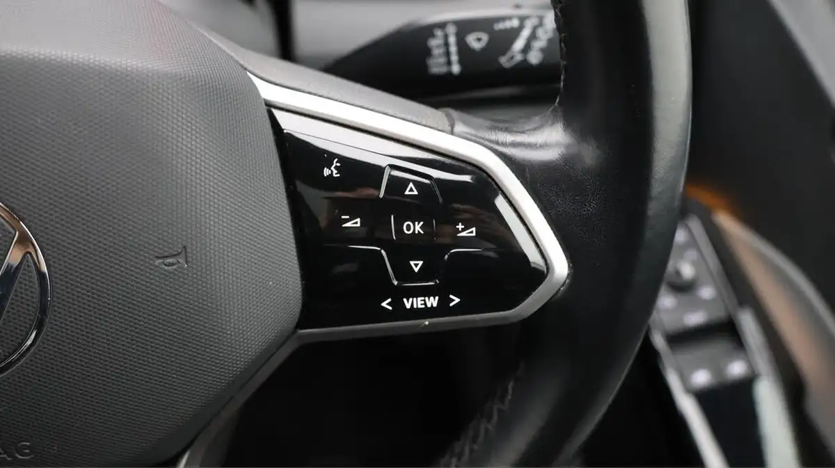 2020-volkswagen-id3-e-style-big-26