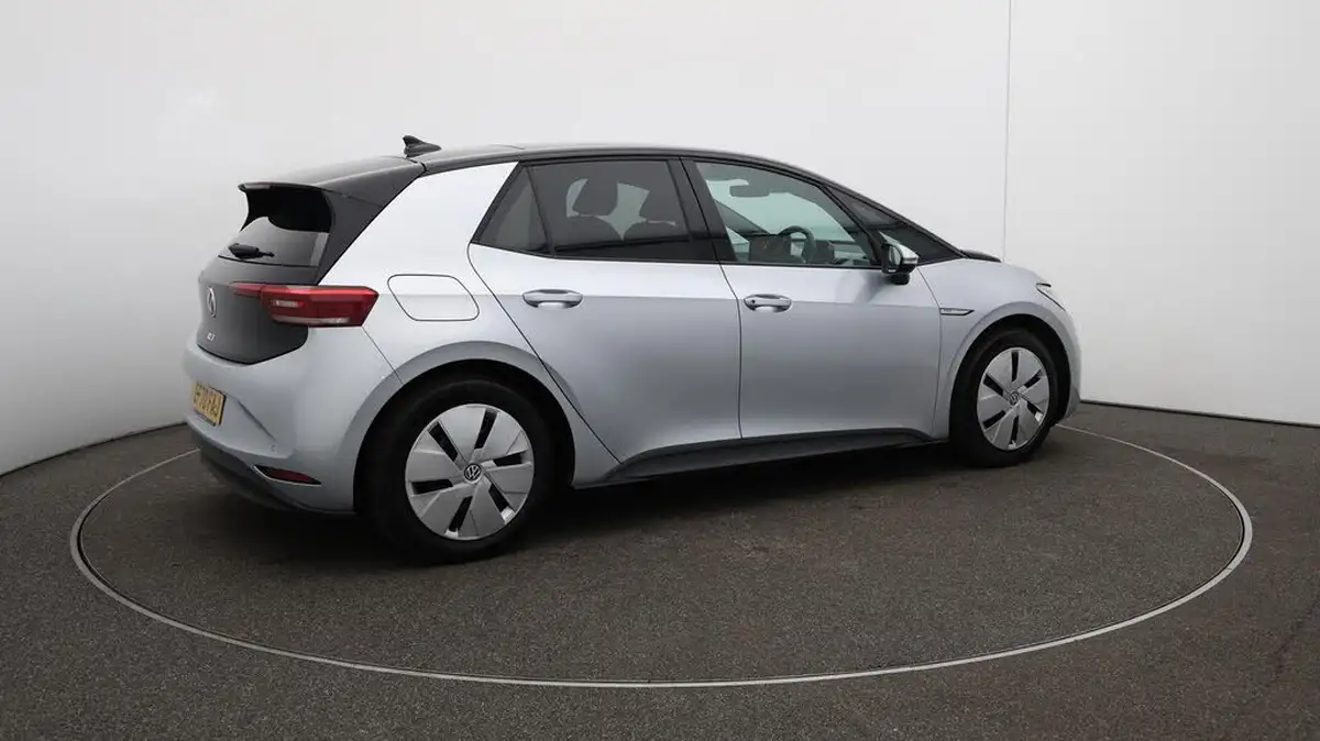 2020-volkswagen-id3-e-style-big-54
