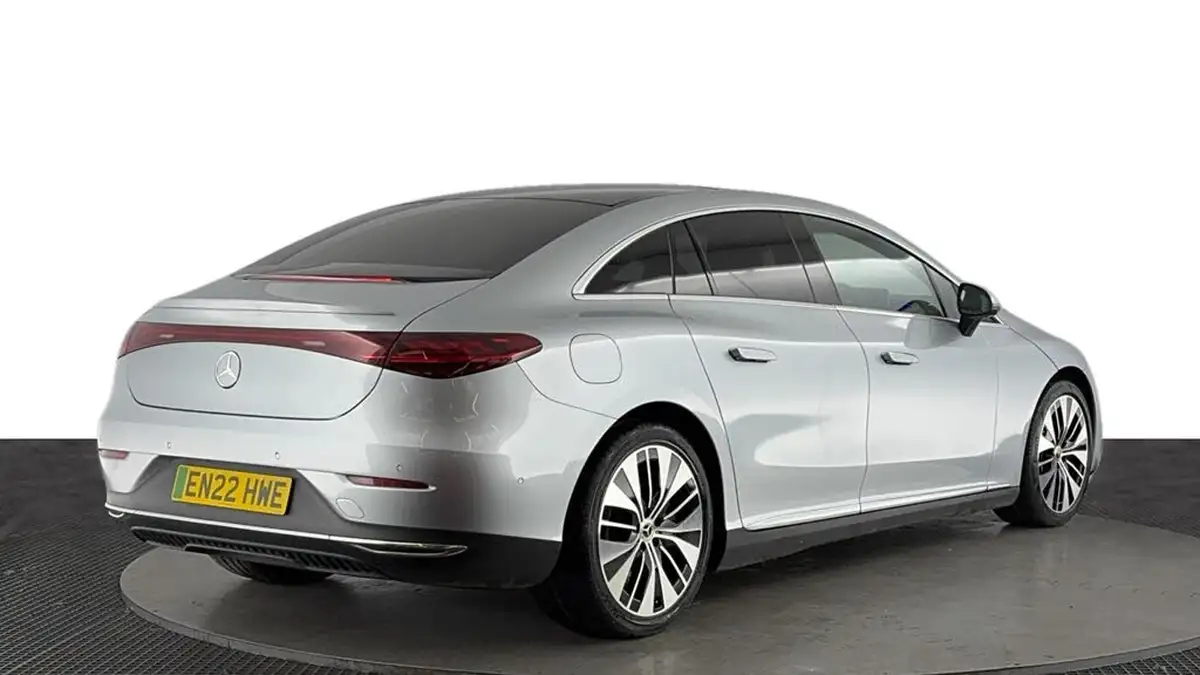 2022-mercedes-benz-eqe-e-eqe-350-exclusive-luxury-big-3