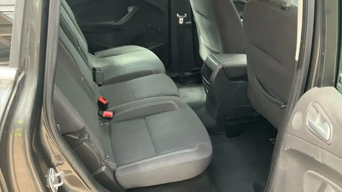 2016-ford-c-max-15tdci-zetec-120ps-powershift-big-9