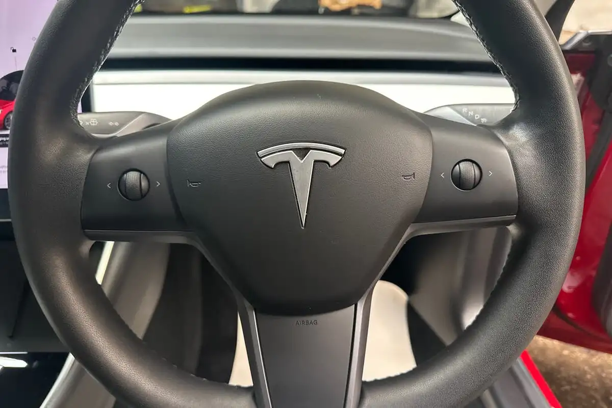 2019-tesla-model-3-e-4x4-performance-pack-big-35