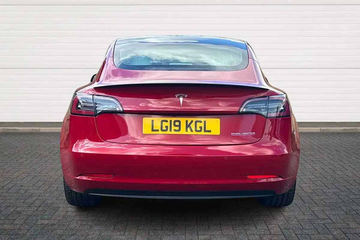 2019-tesla-model-3-e-4x4-performance-pack-big-11