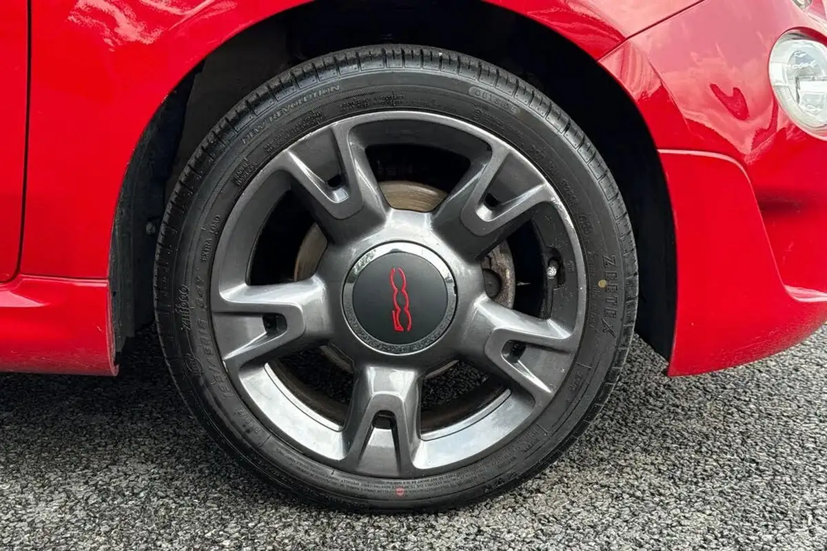 2017-fiat-500-12-s-big-22
