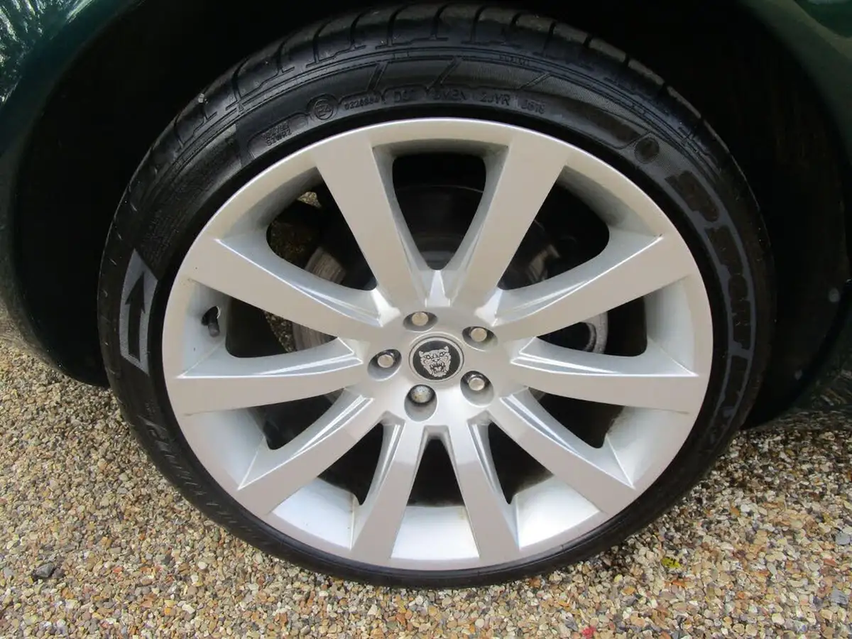 2007-jaguar-xk-42-coupe-big-2