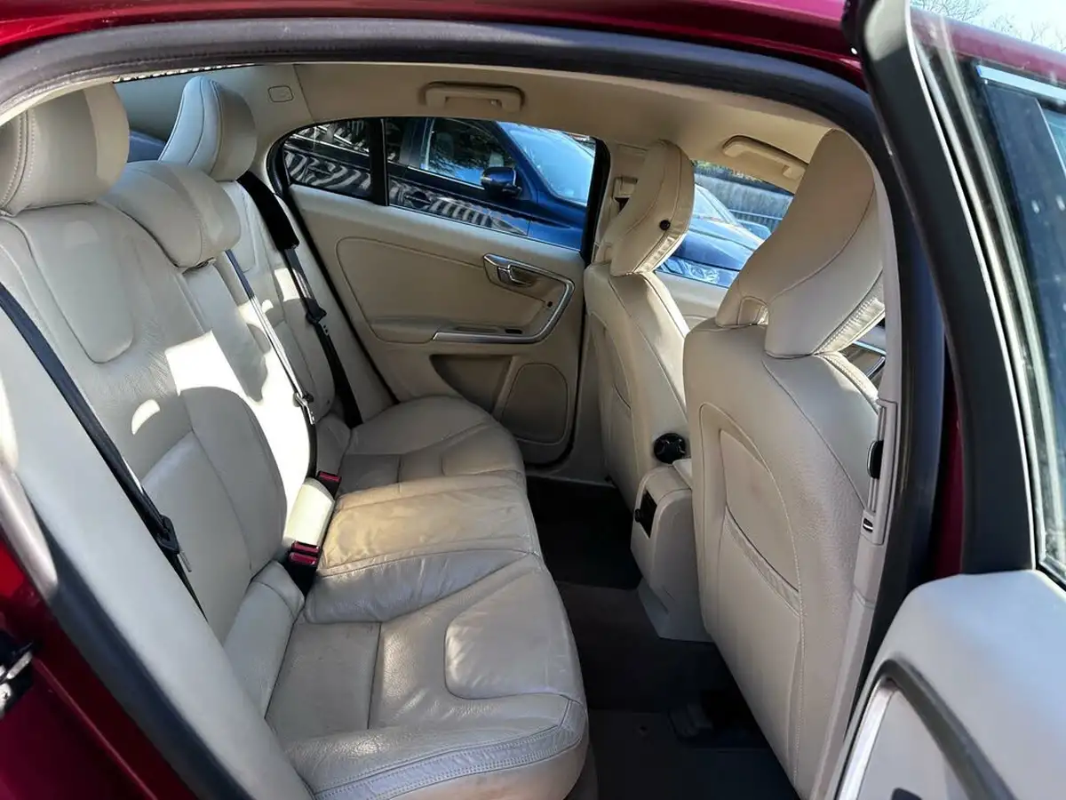 2010-volvo-s60-20td-d3-se-lux-161bhp-1984cc-geartronic-big-15