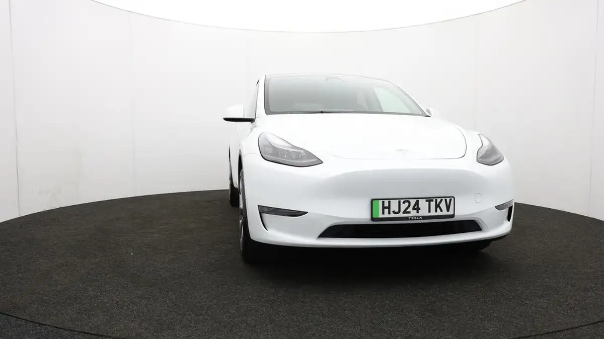2024-tesla-model-y-e-long-range-306bhp-awd-big-47