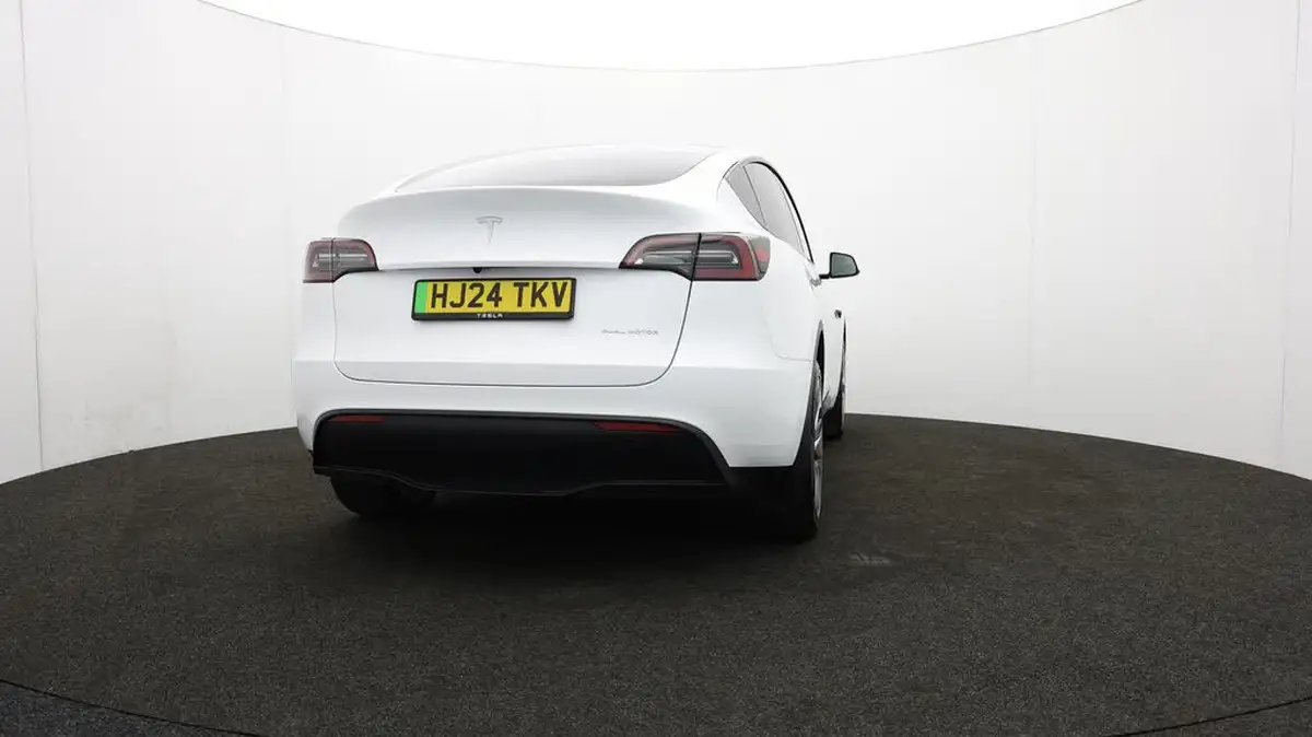 2024-tesla-model-y-e-long-range-306bhp-awd-big-71
