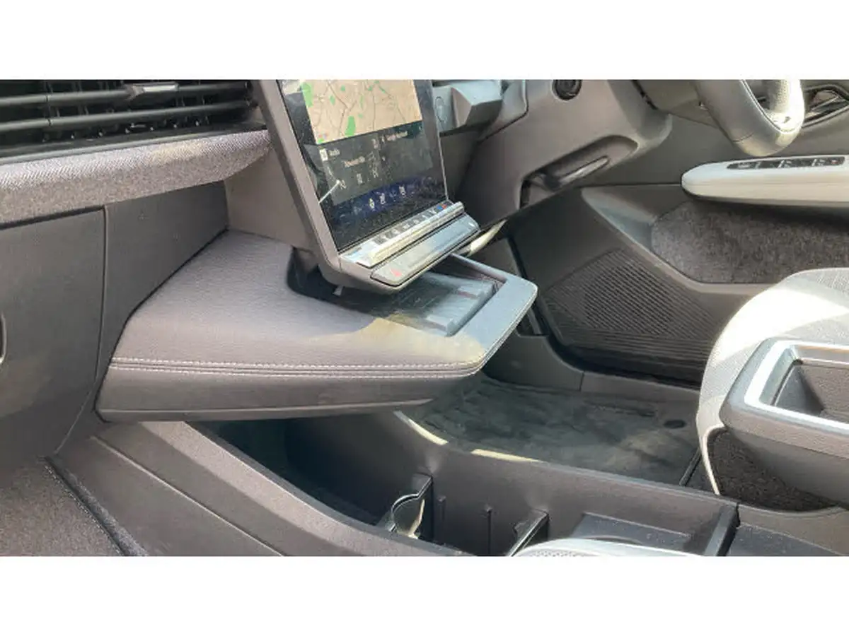 2024-renault-scenic-e-tech-e-iconic-big-12