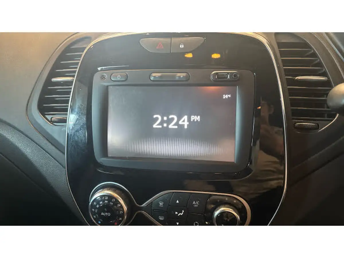 2017-renault-captur-09-tce-dynamique-s-nav-big-11