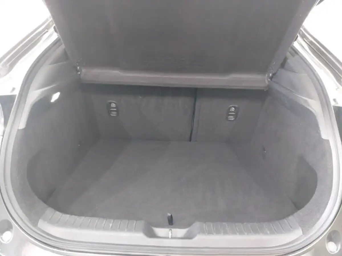 2022-mazda-mx-30-e-se-l-lux-big-7