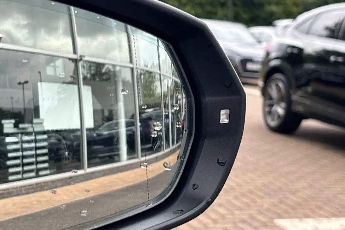 2023-audi-q3-15-35-tfsi-s-line-cod-sportback-tronic-big-46