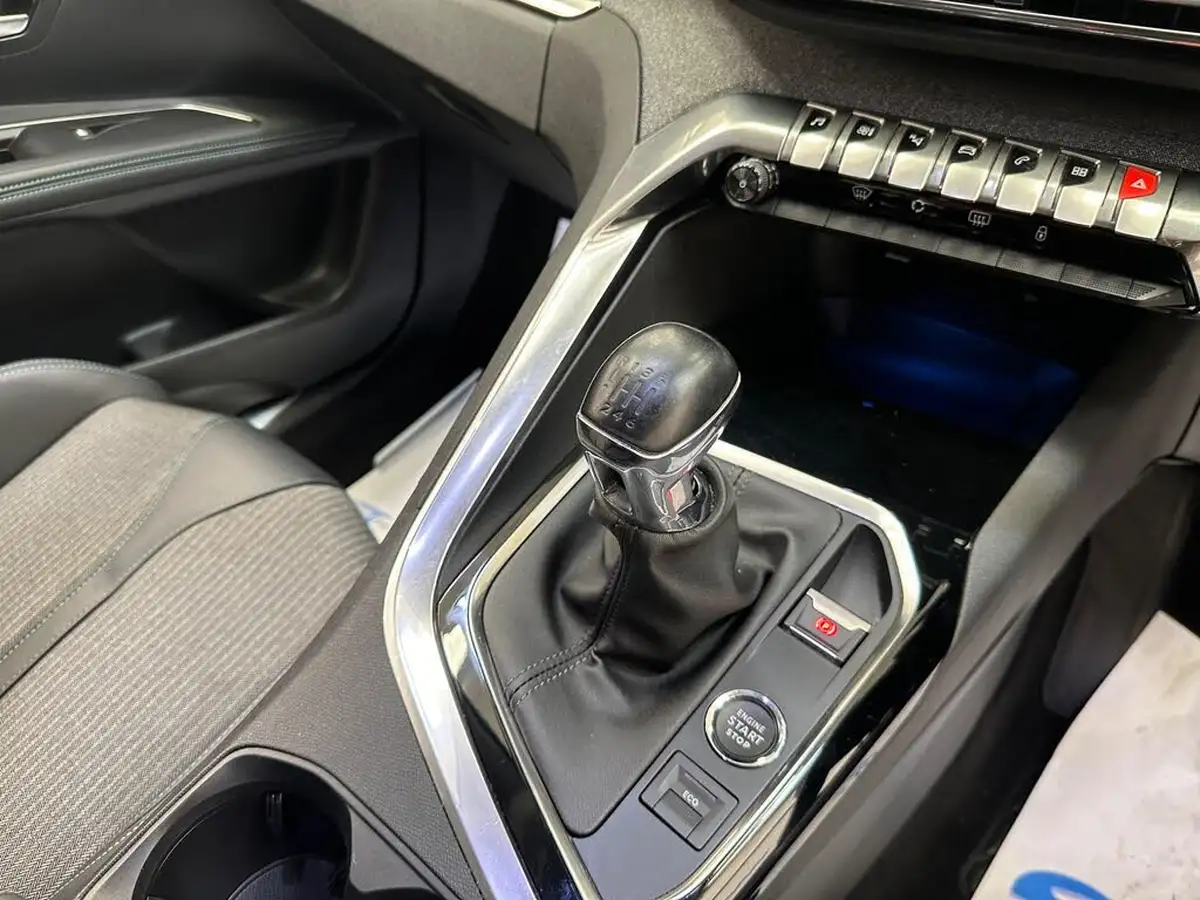 2022-peugeot-3008-suv-12-puretech-allure-premium-big-13
