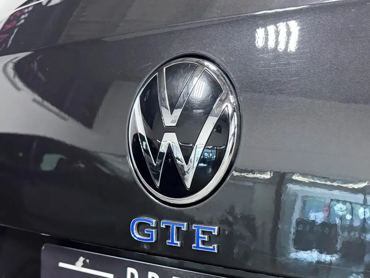 2021-volkswagen-passat-14-tsi-gte-estate-5d-big-15