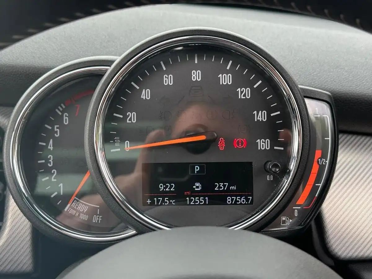 2022-mini-cooper-20-cooper-s-exclusive-premium-hatchback-5d-auto-big-3