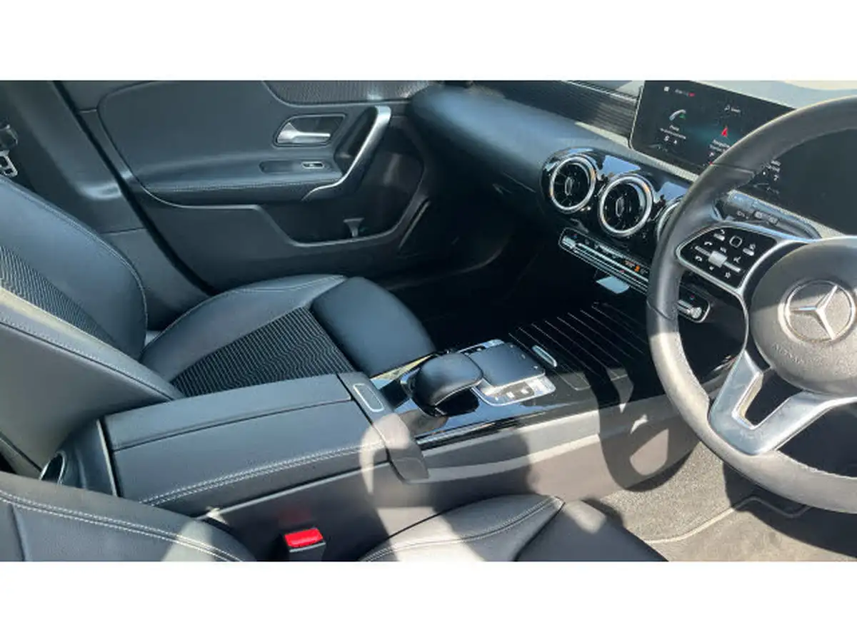 2019-mercedes-benz-a-class-13-a180-sport-executive-hatchback-5d-1332cc-7g-dct-big-10