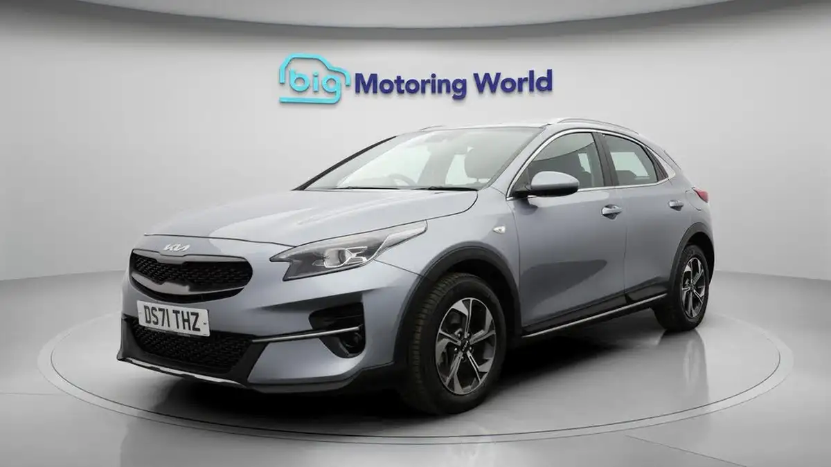 2022-kia-xceed-10-t-gdi-2-big-3