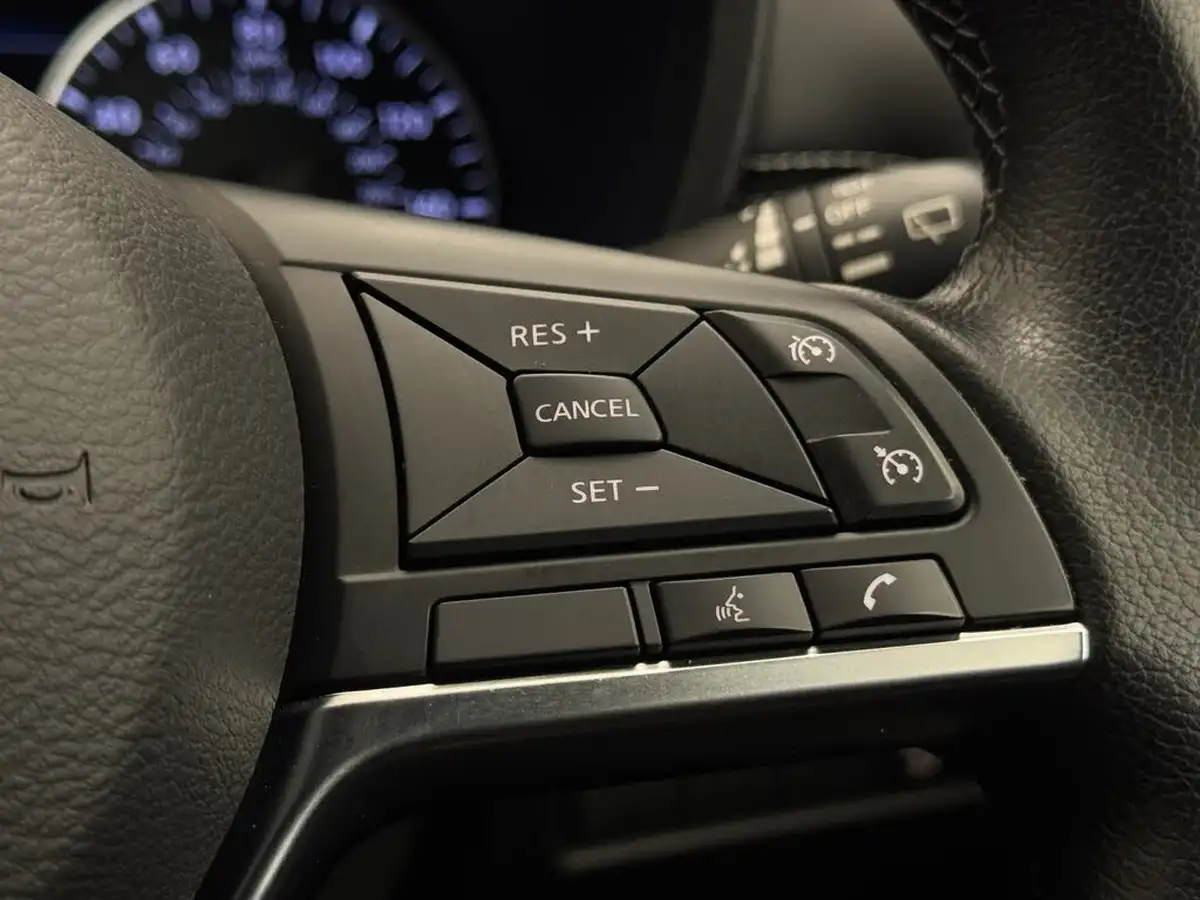 2024-nissan-juke-10-dig-t-n-connecta-big-9