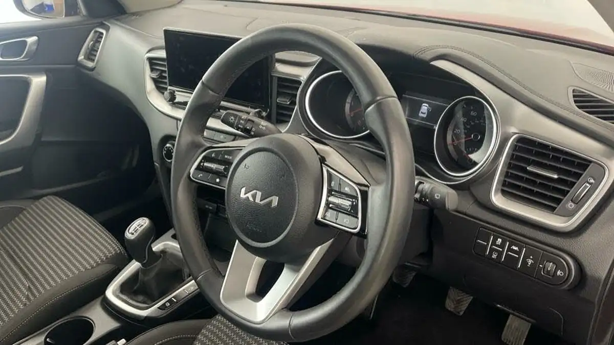 2024-kia-xceed-15-t-gdi-2-138bhp-big-7