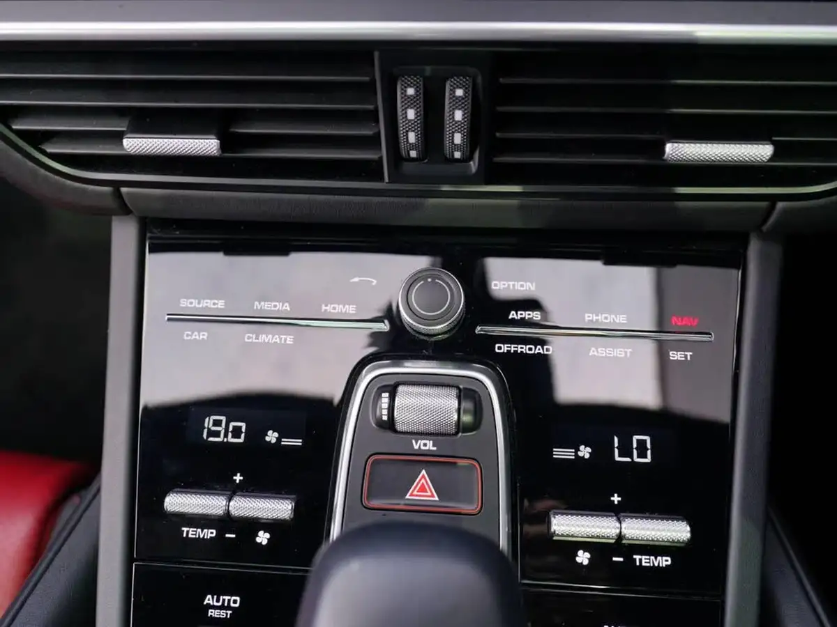 2022-porsche-cayenne-30-v6-e-hybrid-platinum-edition-462ps-station-wagon-big-46