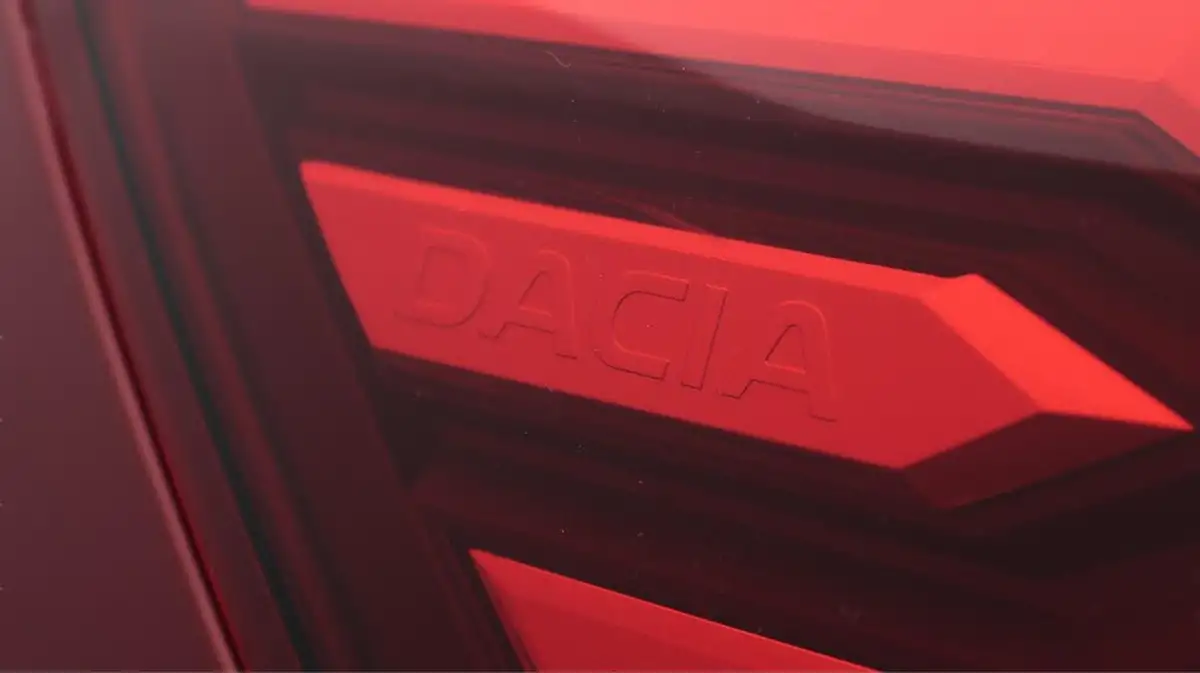 2022-dacia-sandero-stepway-10-tce-prestige-100bhp-bi-fuel-big-21