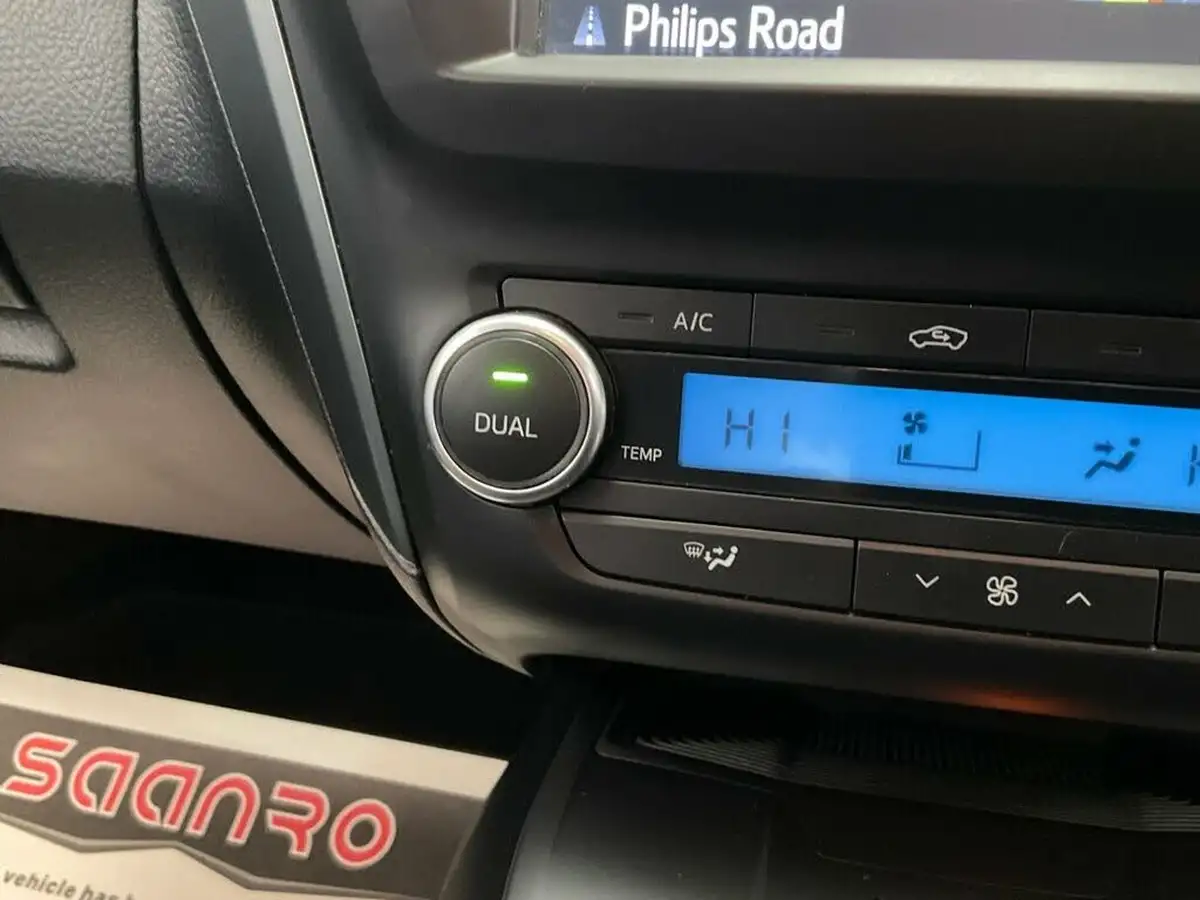 2017-toyota-avensis-18-v-matic-business-edition-saloon-4d-big-45