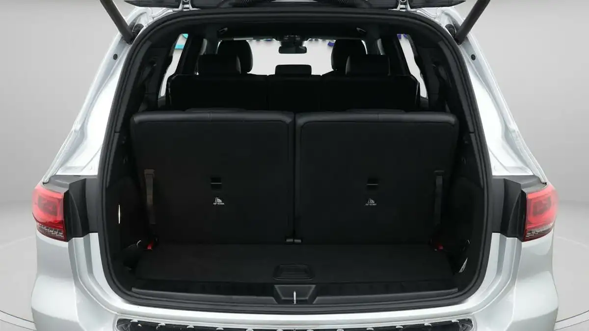 2022-mercedes-benz-eqb-e-eqb-350-amg-line-big-21