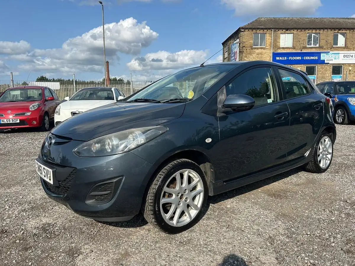 2011-mazda-mazda2-13-tamura-5d-big-2