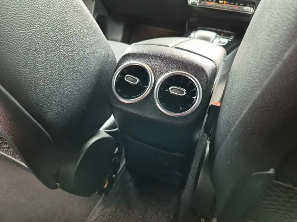 2019-mercedes-benz-a-class-20-a250-amg-line-premium-hatchback-5d-big-29