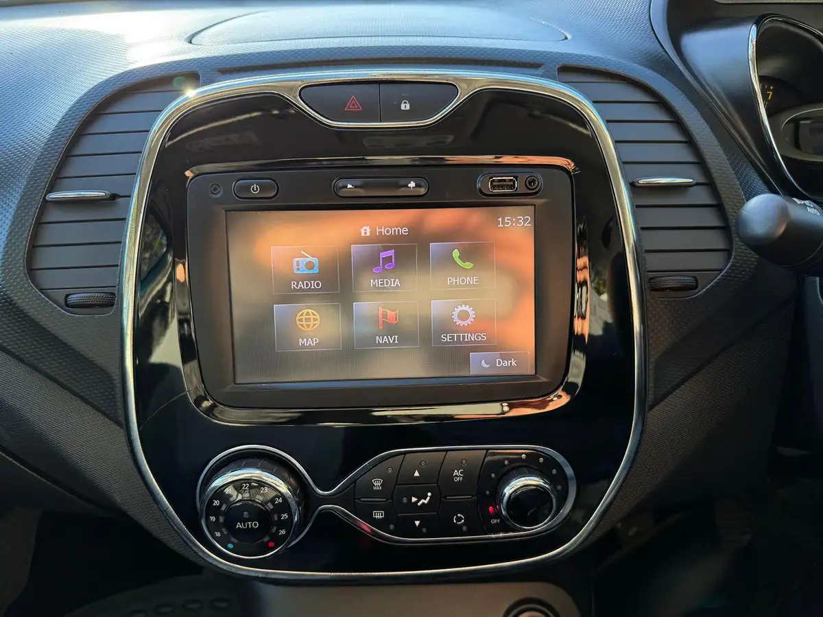 2013-renault-captur-09-dynamique-big-18