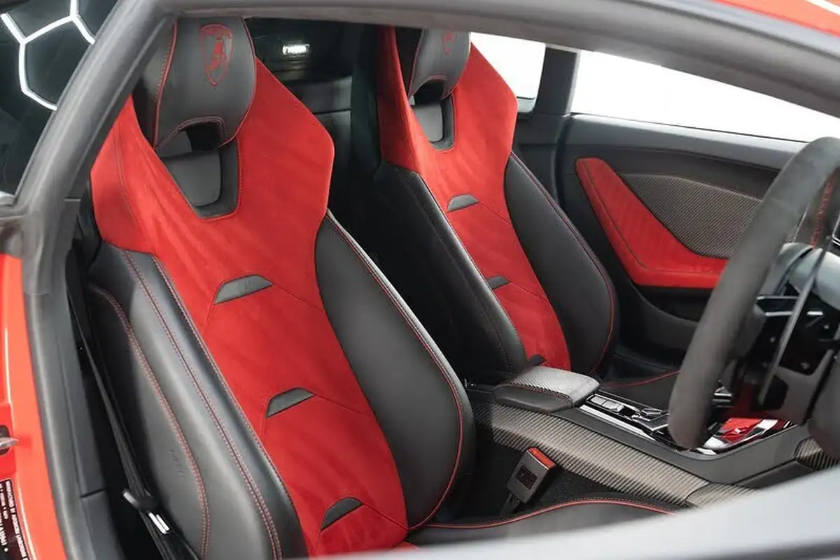 2019-lamborghini-huracan-52-evo-coupe-big-6