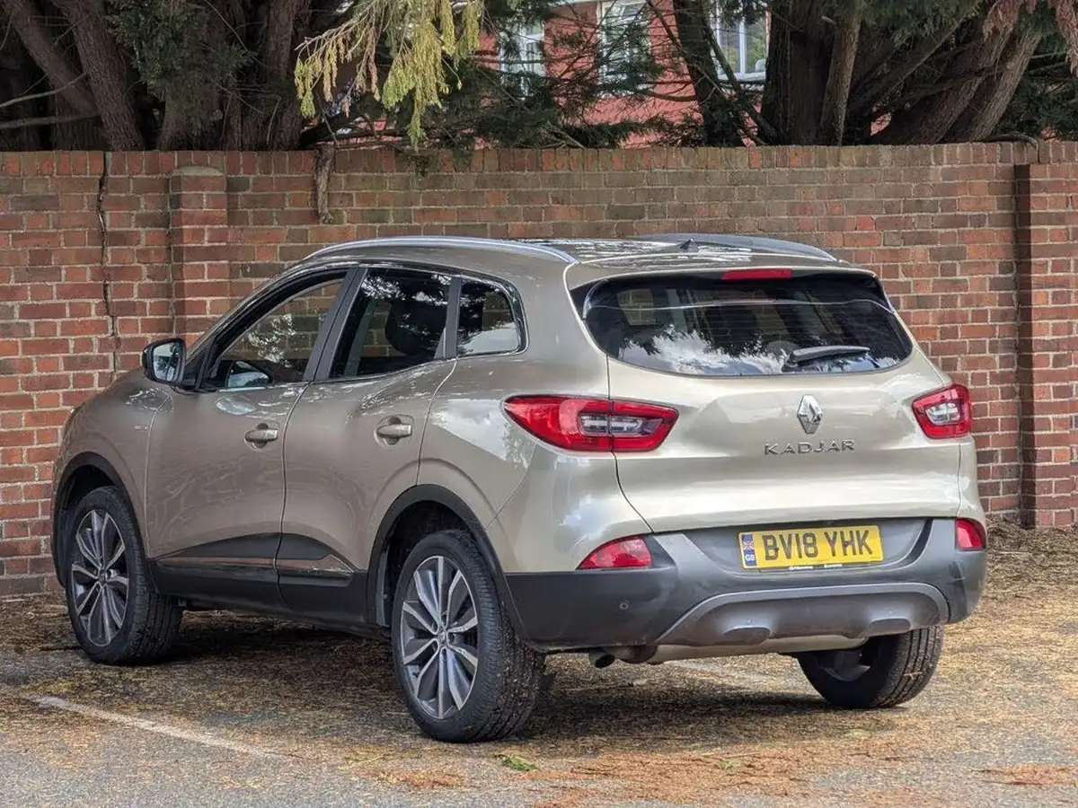 2018-renault-kadjar-12-tce-signature-nav-1197cc-edc-auto-big-8