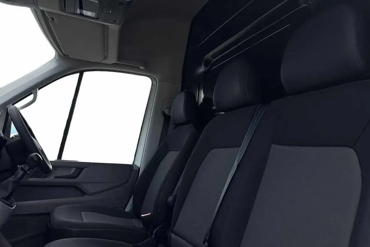 2024-volkswagen-crafter-20tdi-cr35-mwb-commerce-plus-140pseu6d-big-9