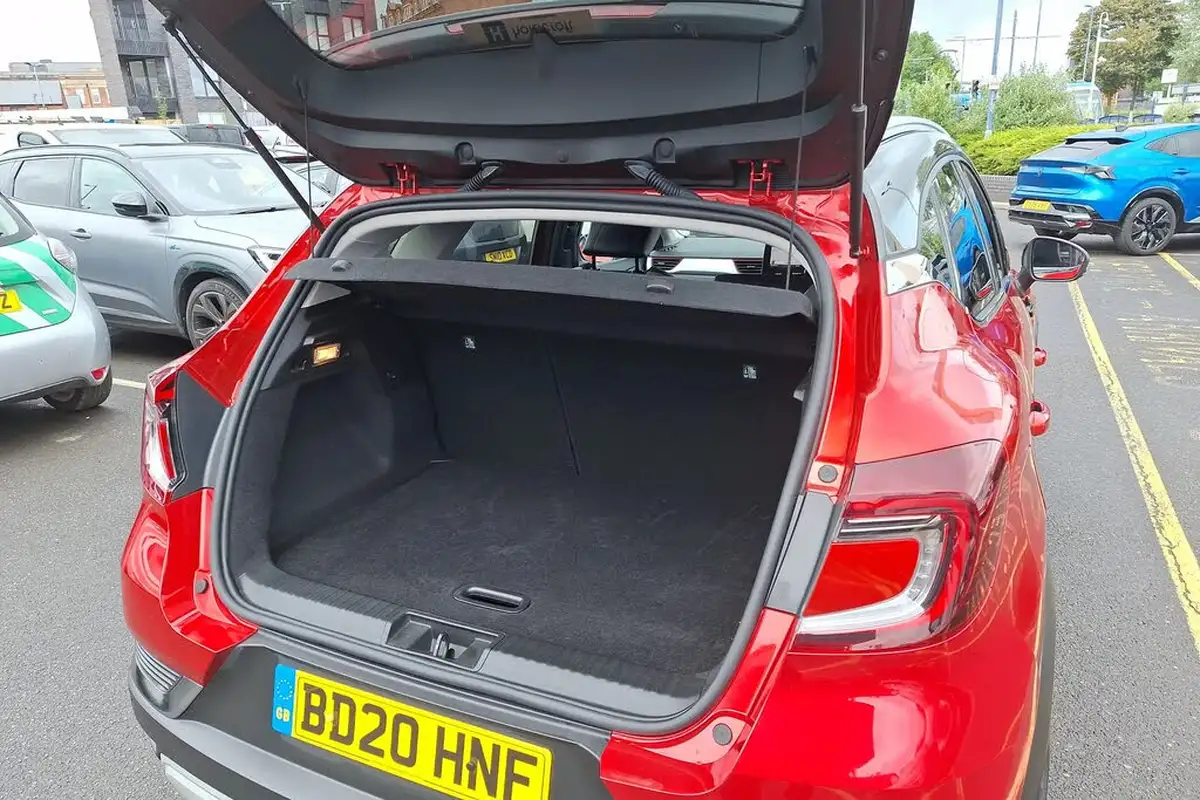 2020-renault-captur-13-tce-s-edition-130bhp-edc-auto-big-19