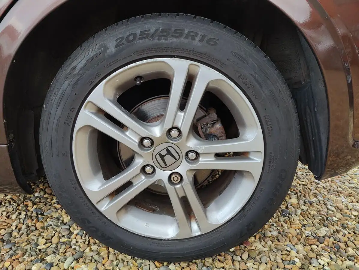 2011-honda-civic-14-si-i-shift-big-27