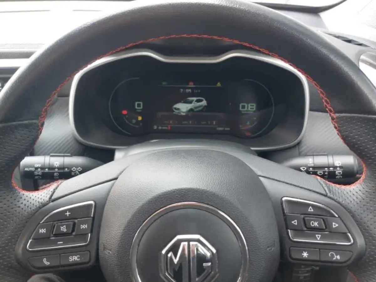 2023-mg-zs-suv-15-vti-tech-exclusive-big-14