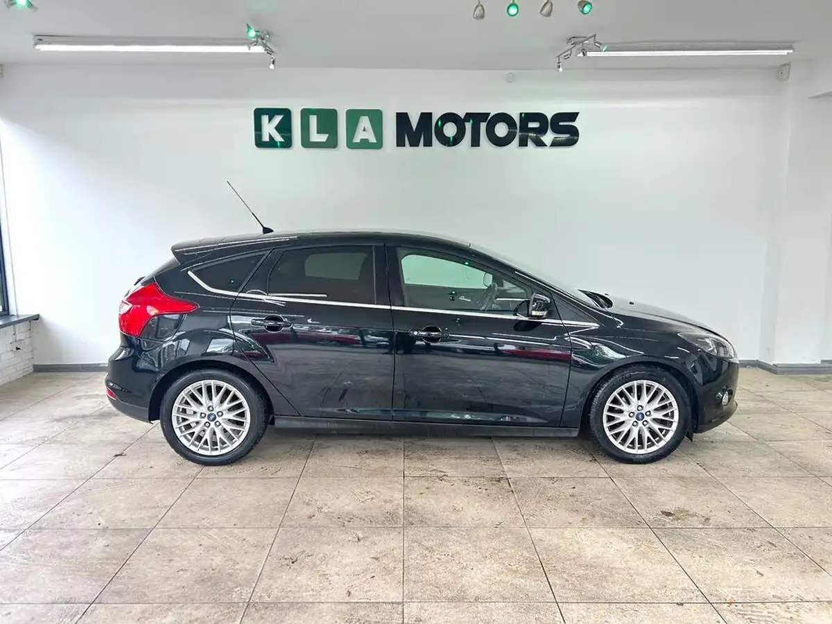 2014-ford-focus-10-zetec-scti-125ps-hatchback-big-5