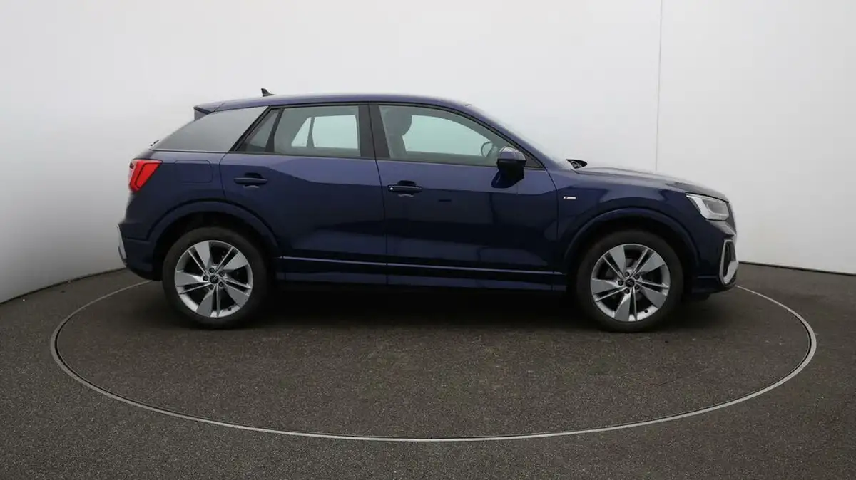 2023-audi-q2-15-35-tfsi-s-line-tronic-big-42