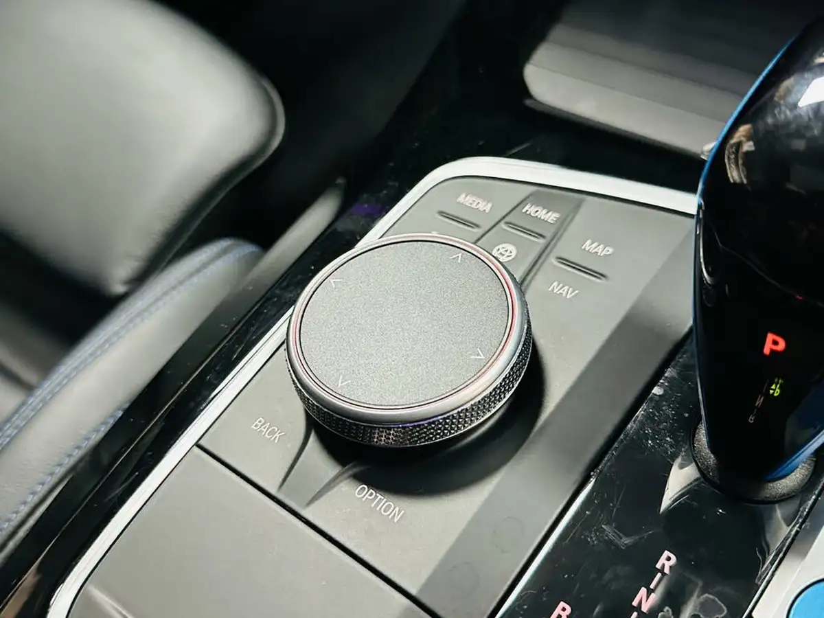 2022-bmw-ix3-e-m-sport-pro-big-60