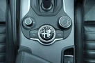 2017-alfa-romeo-giulia-20-veloce-small-58