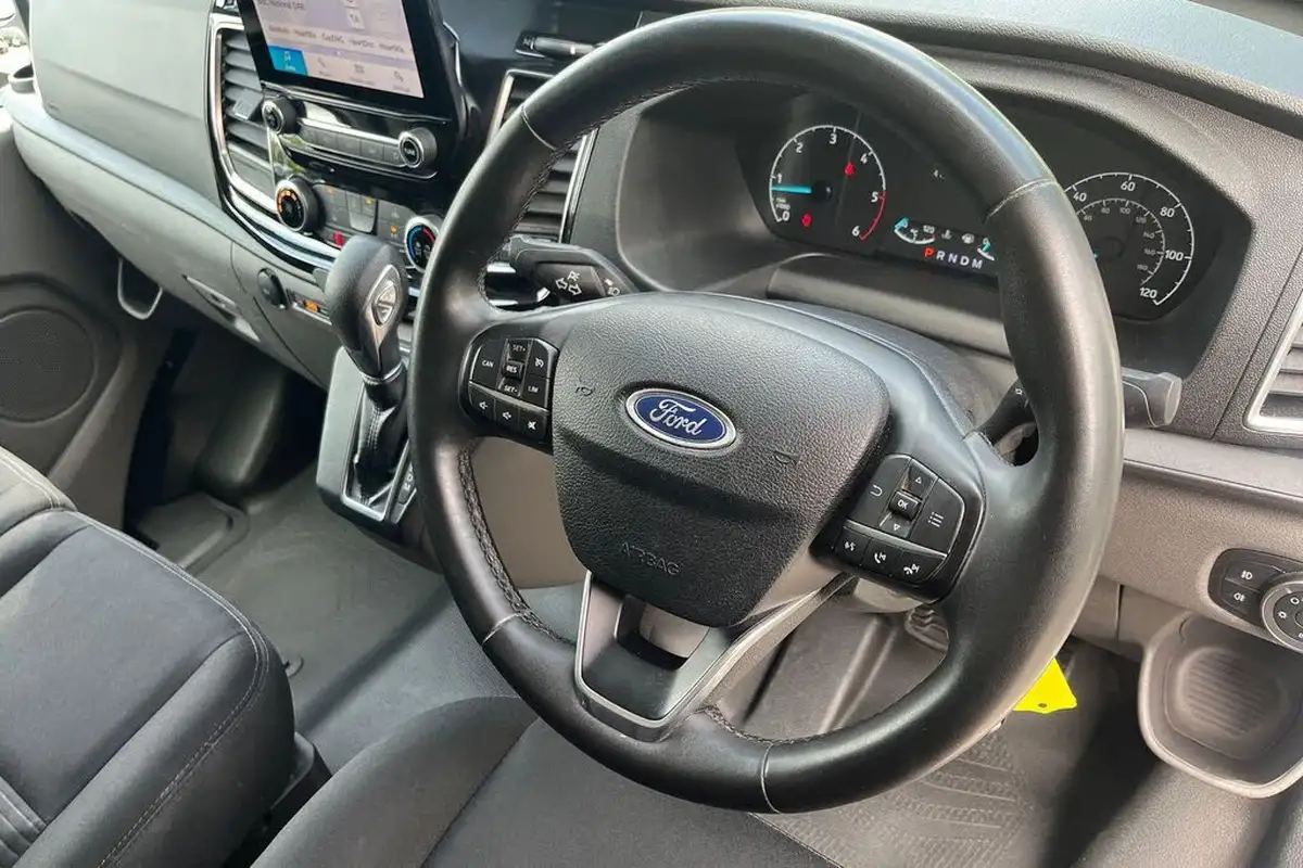 2022-ford-transit-custom-20tdci-340-l1h1-limited-170pseu6dt-auto-big-8
