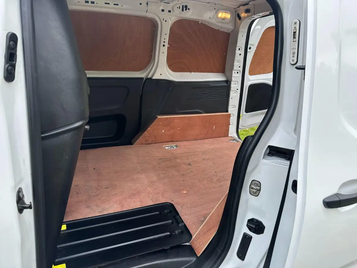 2020-citroen-berlingo-15bluehdi-650-enterprise-ss-big-9