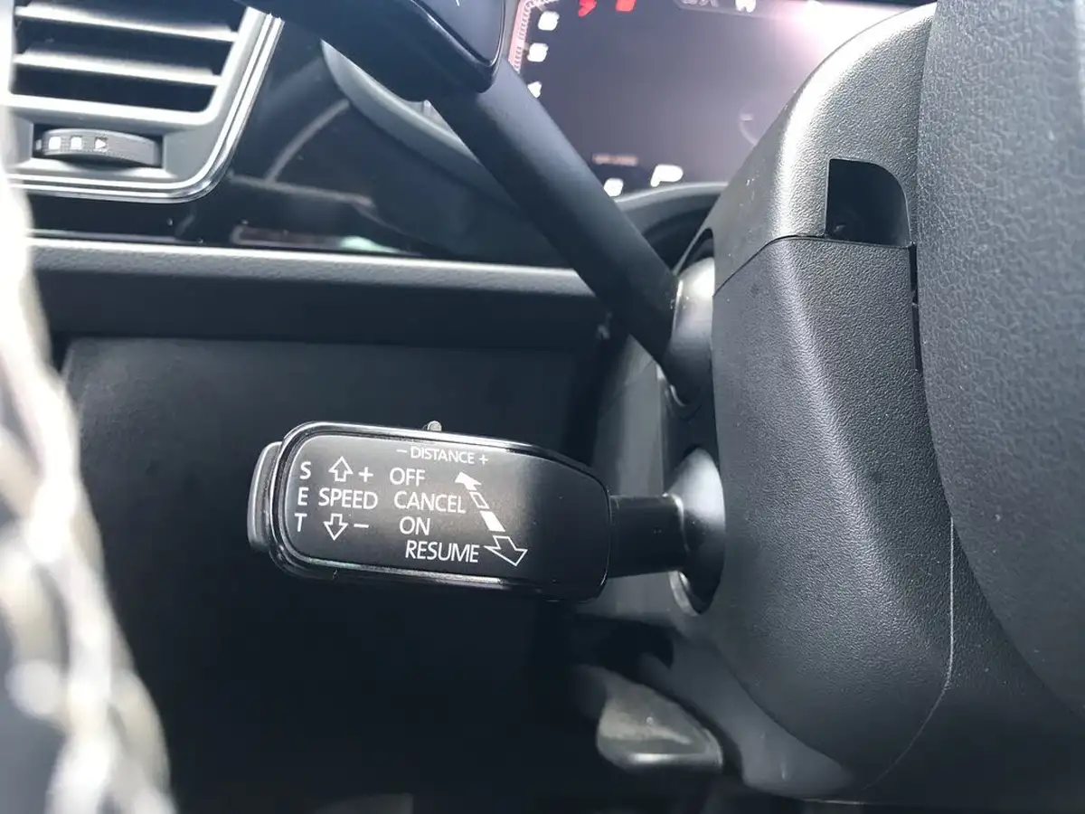 2019-seat-leon-20-tsi-cupra-lux-big-21