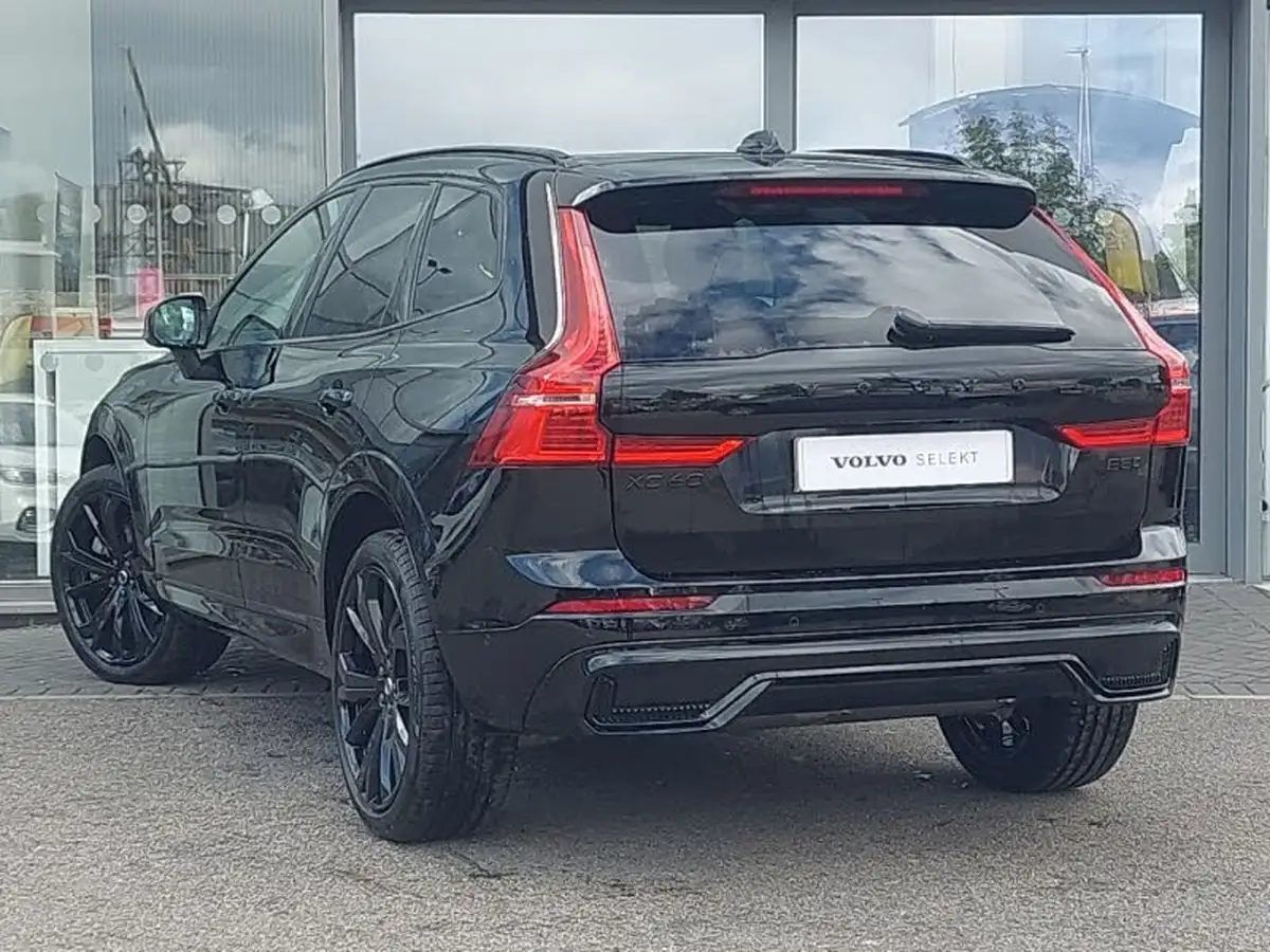 2024-volvo-xc60-20-b5-plus-black-edition-big-1