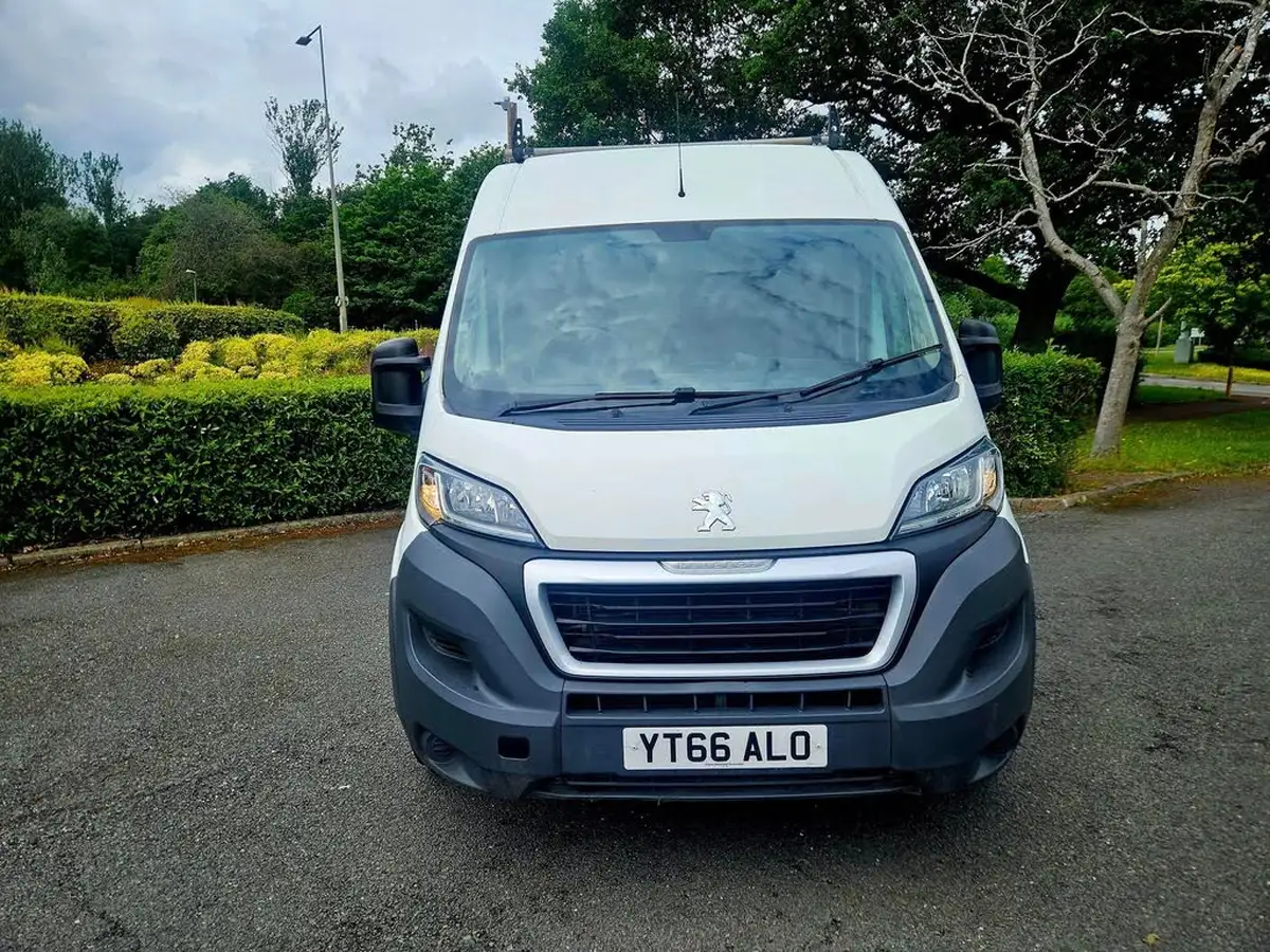 2016-peugeot-boxer-20-bluehdi-professional-335-l3-h2-big-8