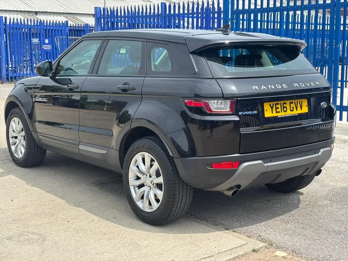 2016-land-rover-range-rover-evoque-20ed4-se-tech-ss-hatchback-5d-big-2