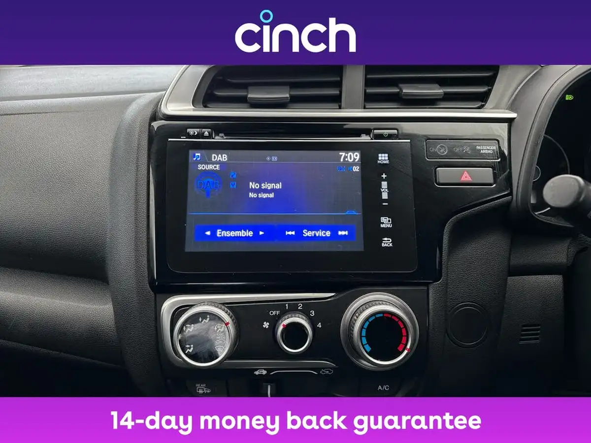 2019-honda-jazz-15-i-vtec-sport-navi-cvt-big-11