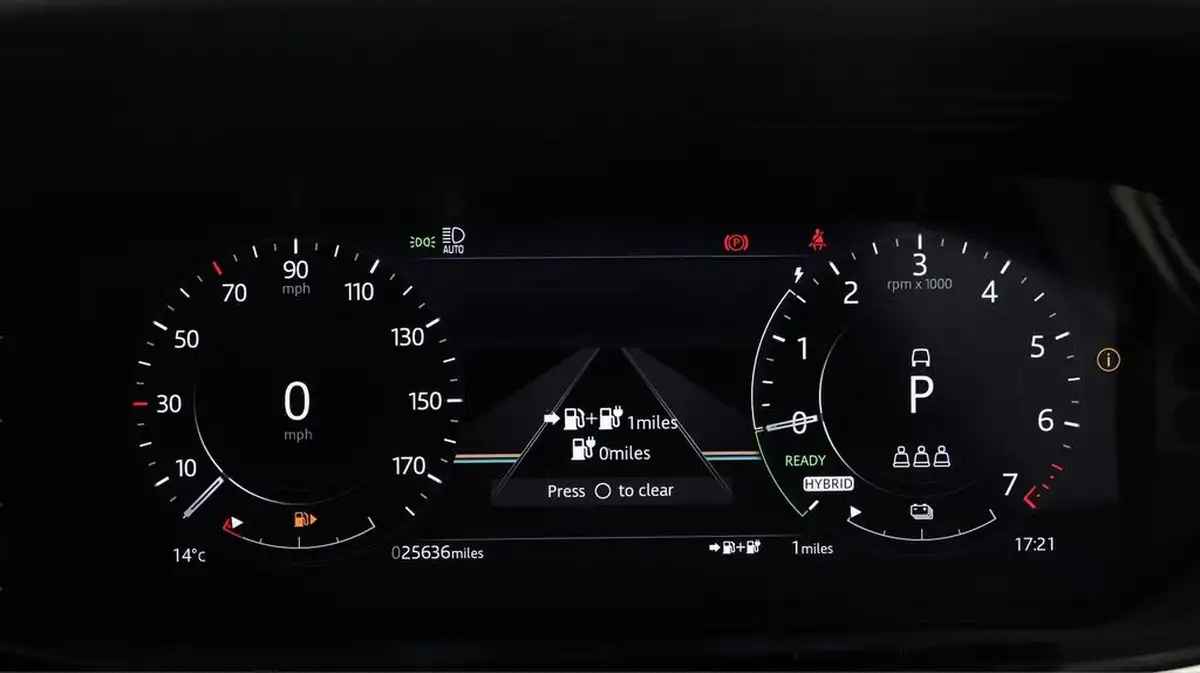 2021-land-rover-range-rover-evoque-15-p300e-r-dynamic-se-big-10
